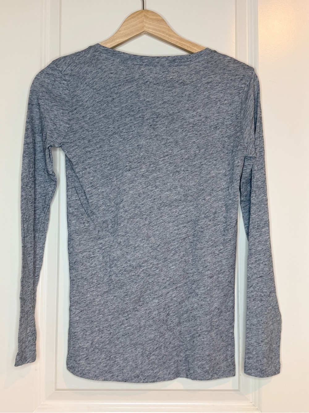 ✨ J.Crew Vintage Cotton Gray Marled Long Sleeve Tee XS - Picture 4 of 5